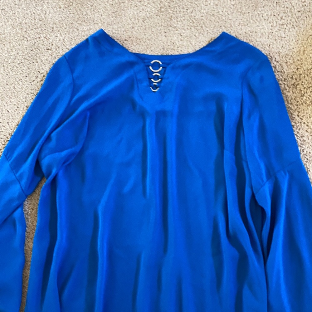 blue blouse